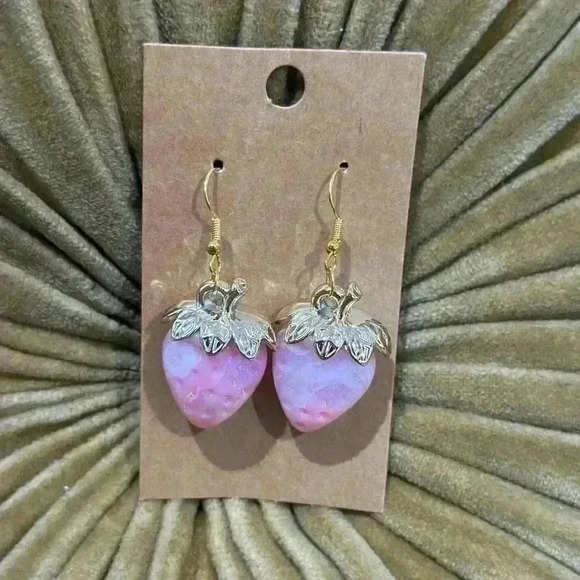 Handmade pink strawberry with glitter - Picture 1 of 4